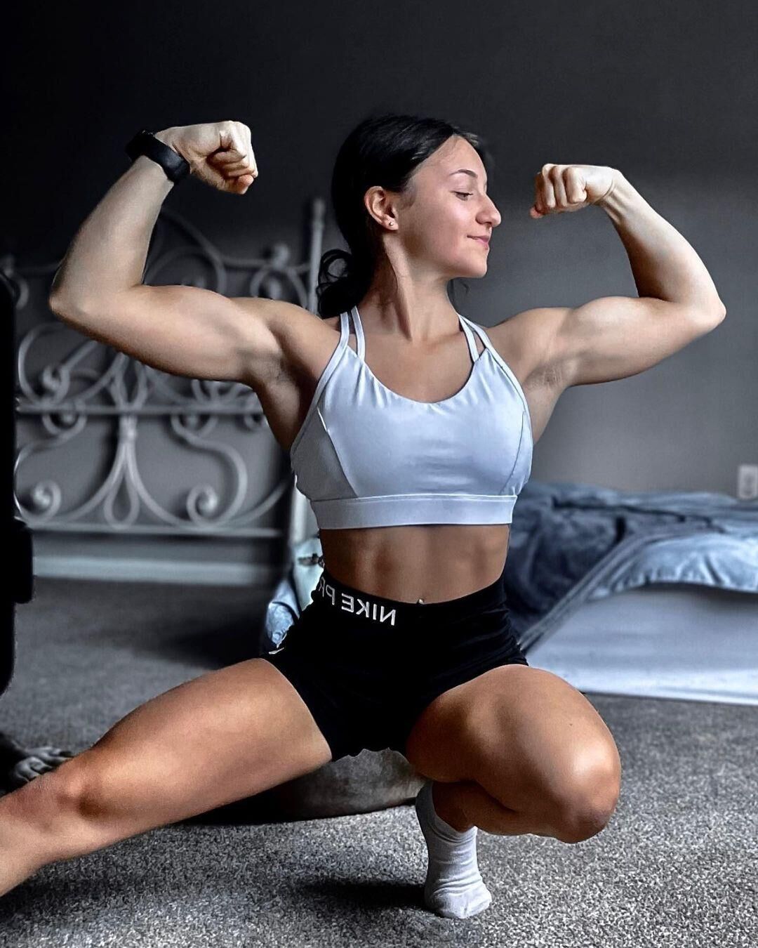 Random Muscle Girls 