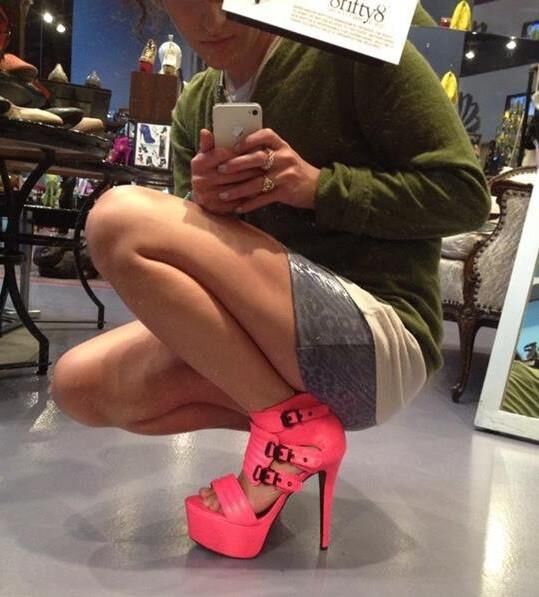 I WANT TO JERK OFF IN SHOE STORES!!! #