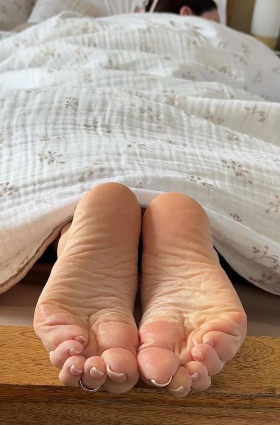 Hot Feet and Soles 