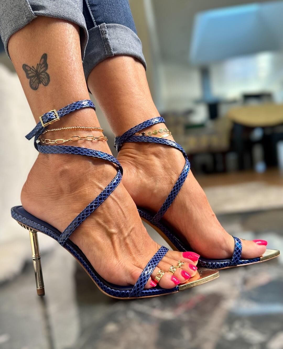 Heels and sexy shoes 
