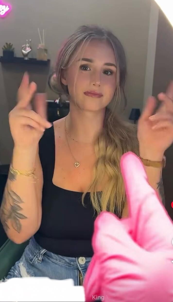 Sexy babe
