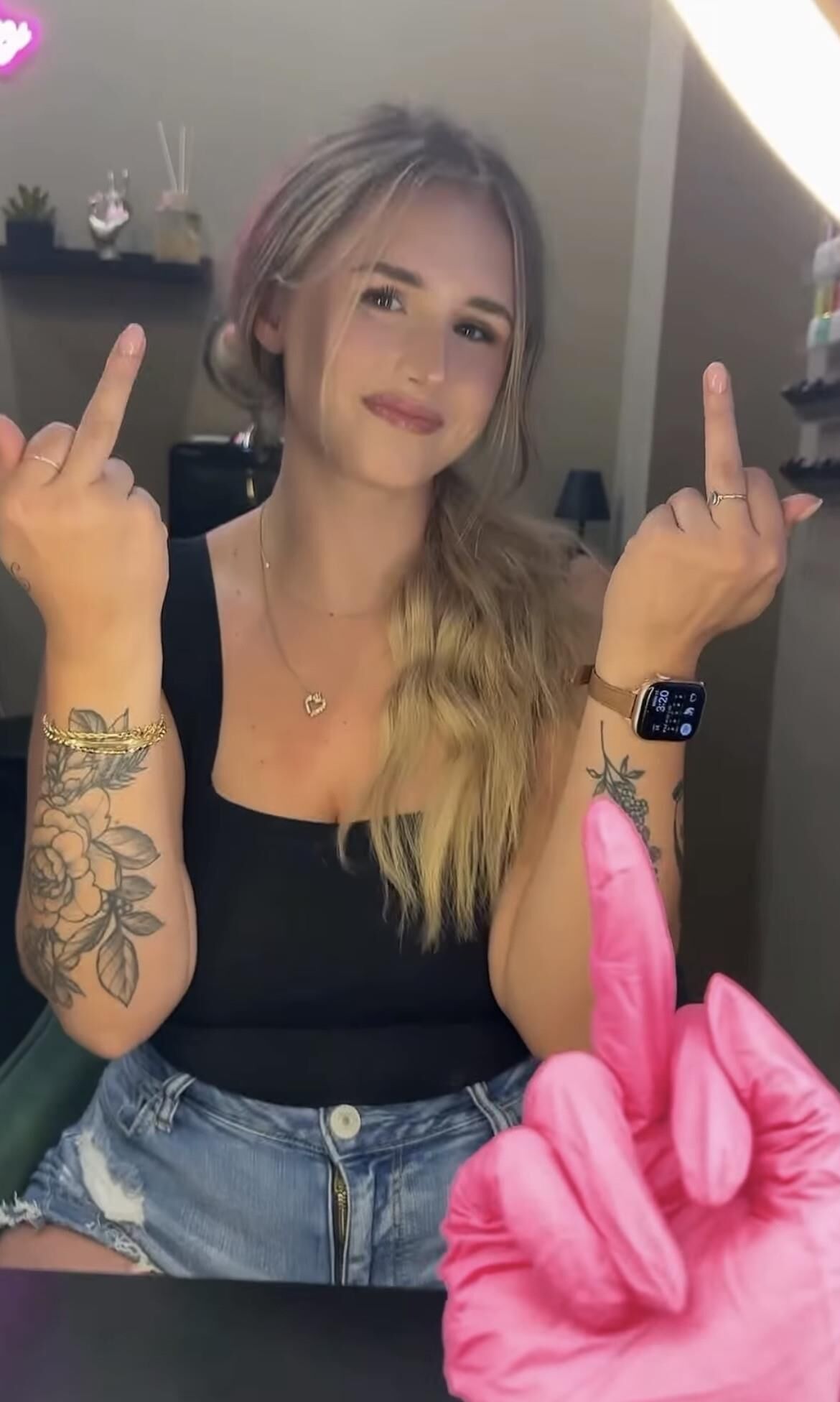 Sexy babe