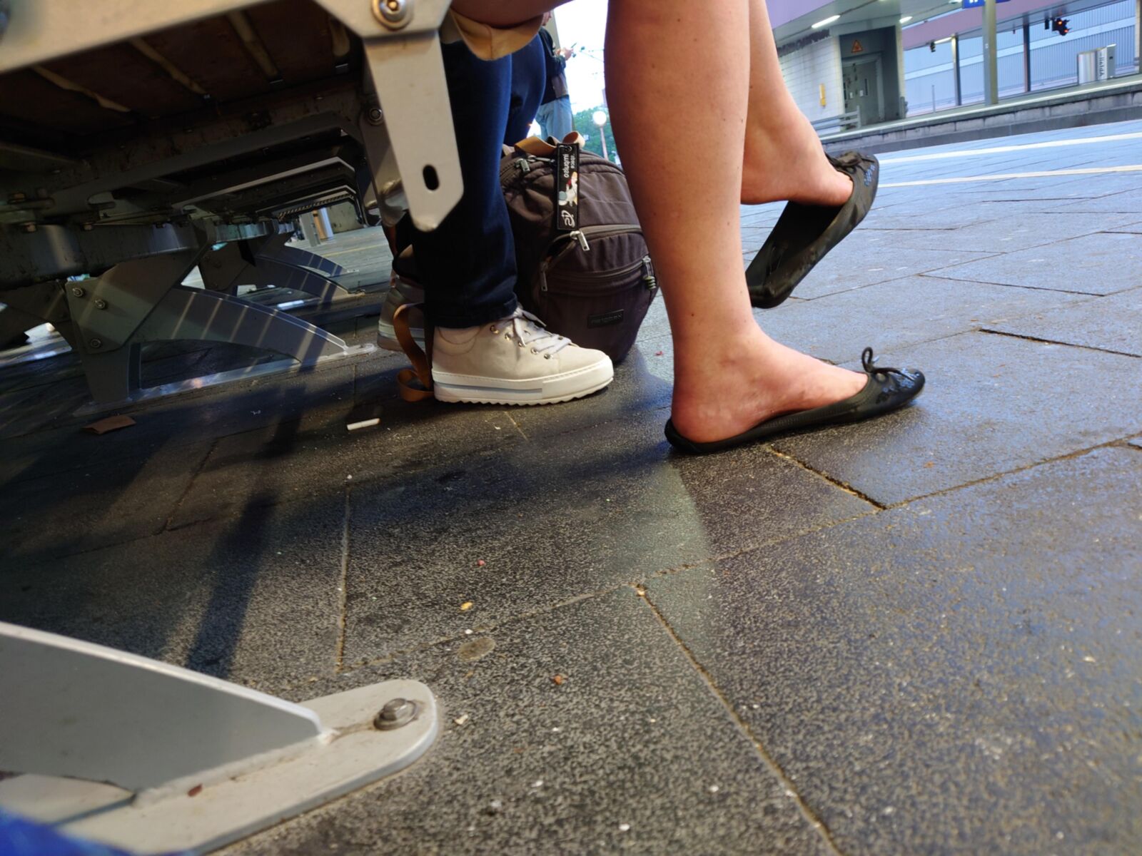 Shoeplay в разрушенных квартирах