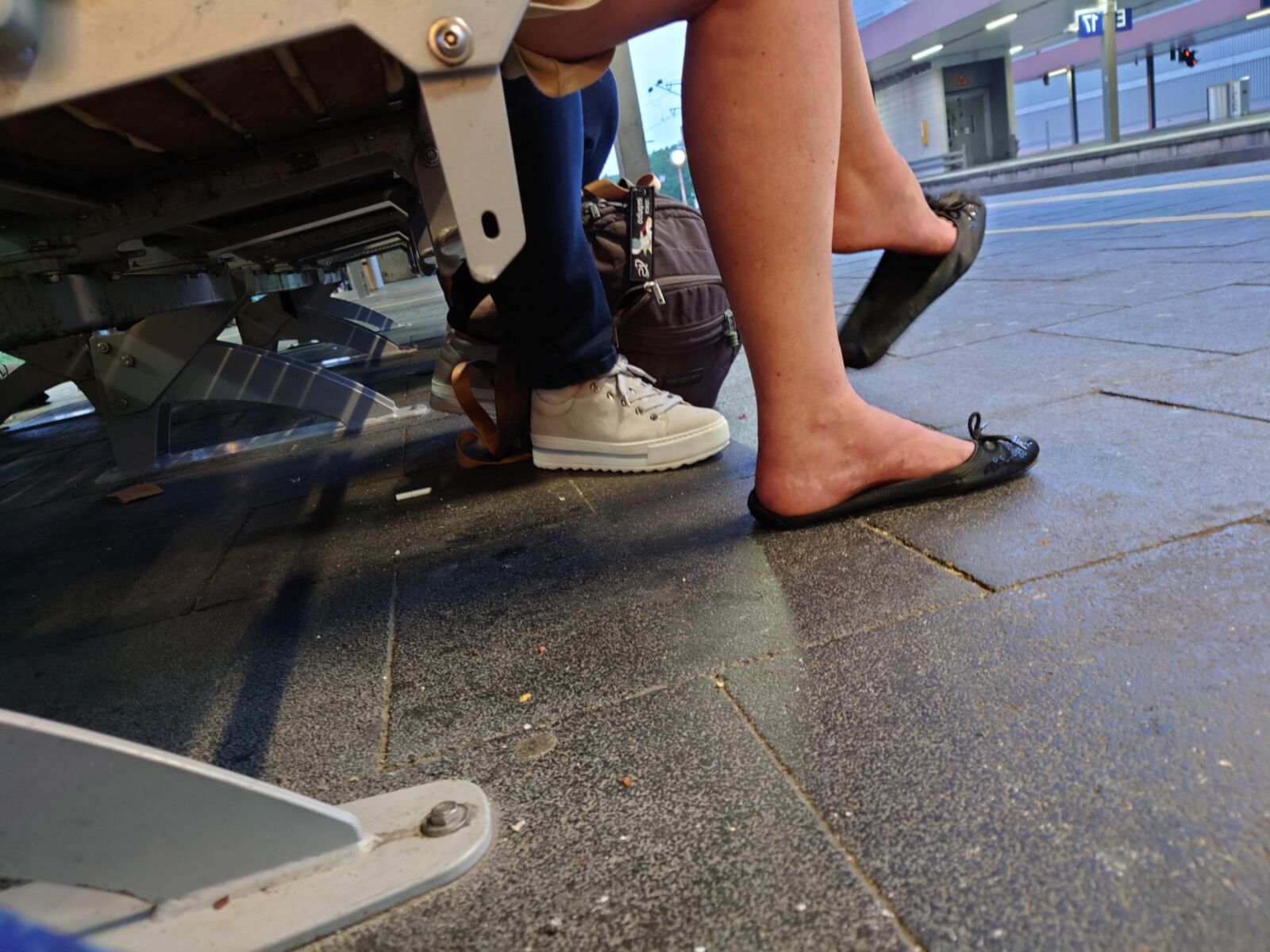 Shoeplay в разрушенных квартирах