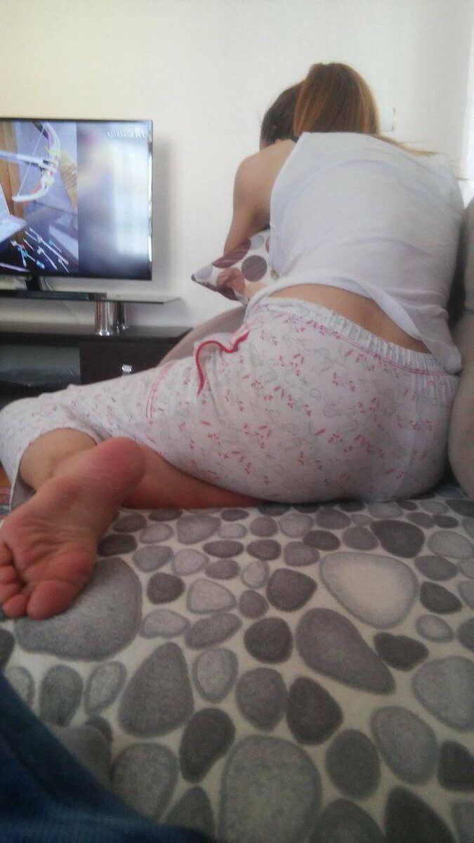 Откровенные домохозяйки ноги