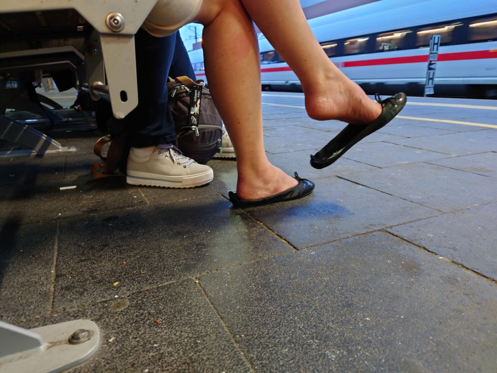 Shoeplay в разрушенных квартирах