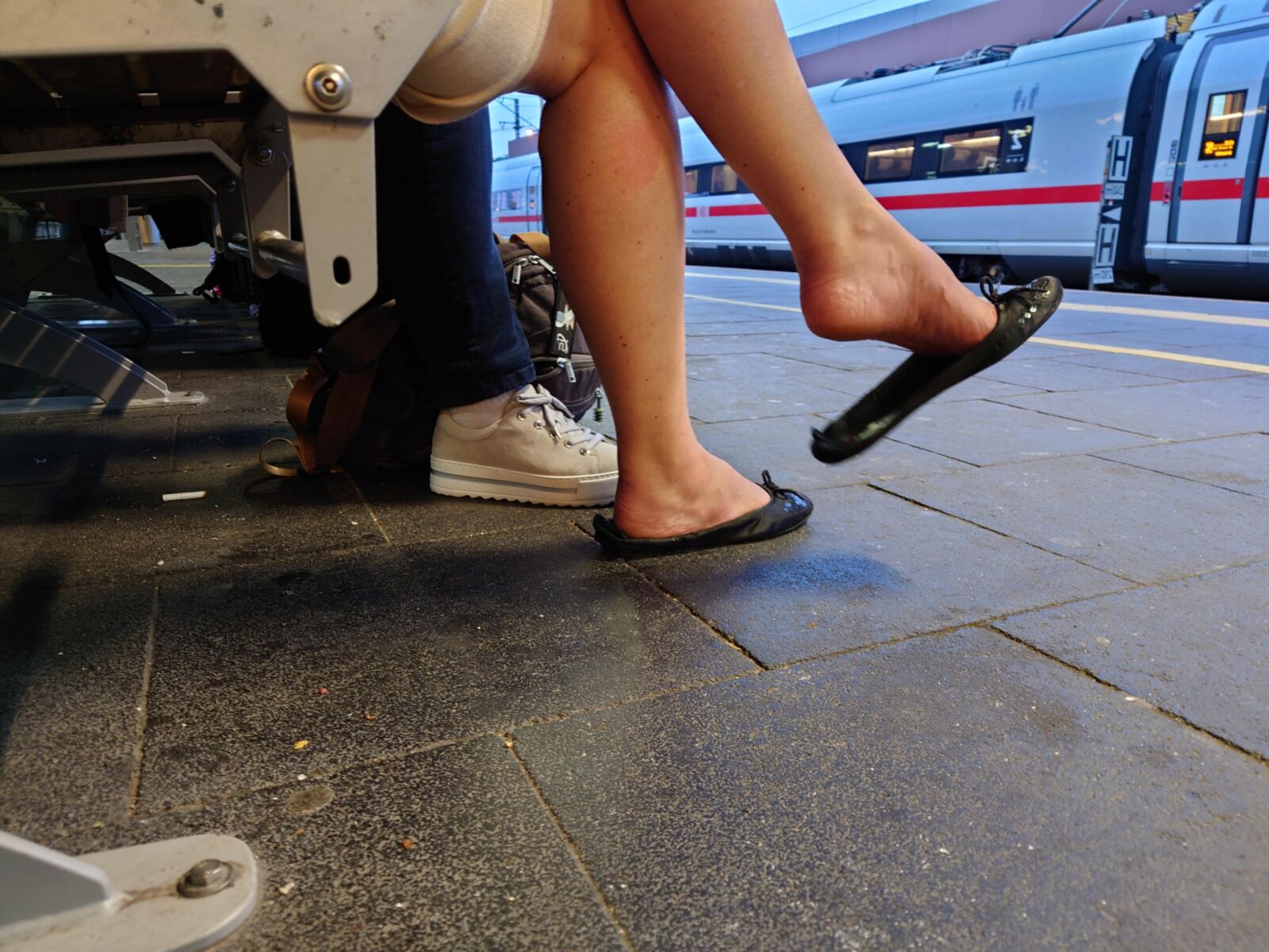 Shoeplay в разрушенных квартирах
