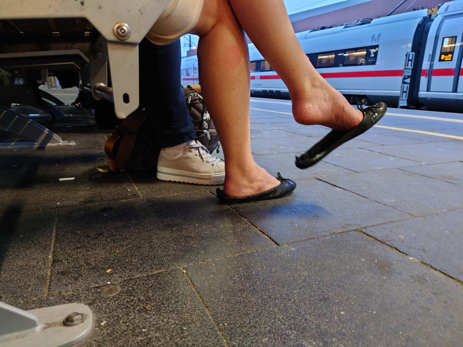 Shoeplay в разрушенных квартирах
