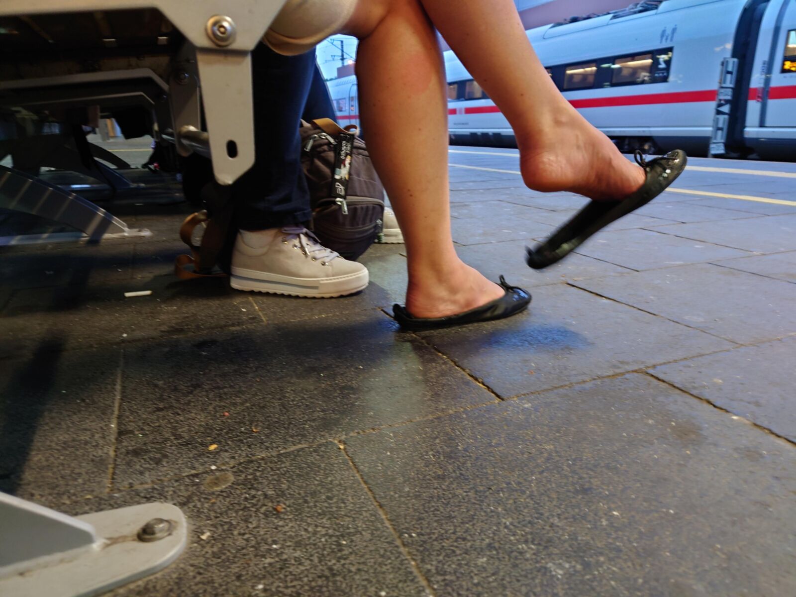 Shoeplay в разрушенных квартирах