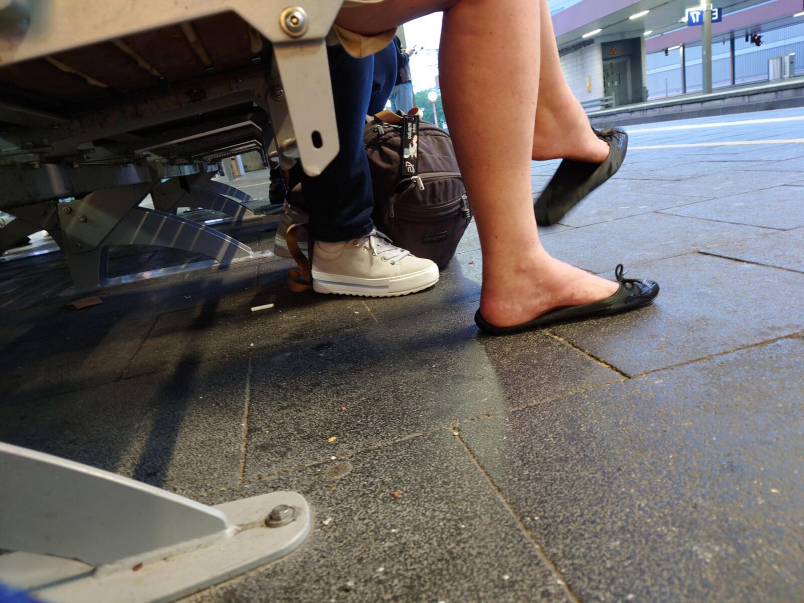 Shoeplay в разрушенных квартирах