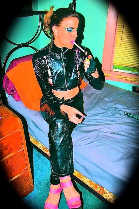 Smoke Fetish Bitch