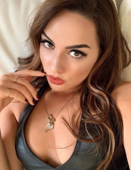 Femdom Senhora