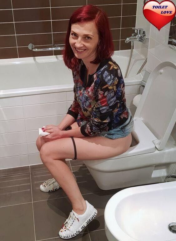 I WANT TO BE YOUR TOILET SLAVE
