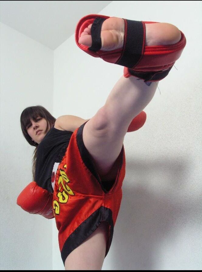 Classe de boxe de coup de pied atom