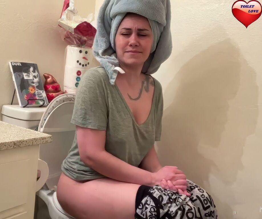 I WANT TO BE YOUR TOILET SLAVE