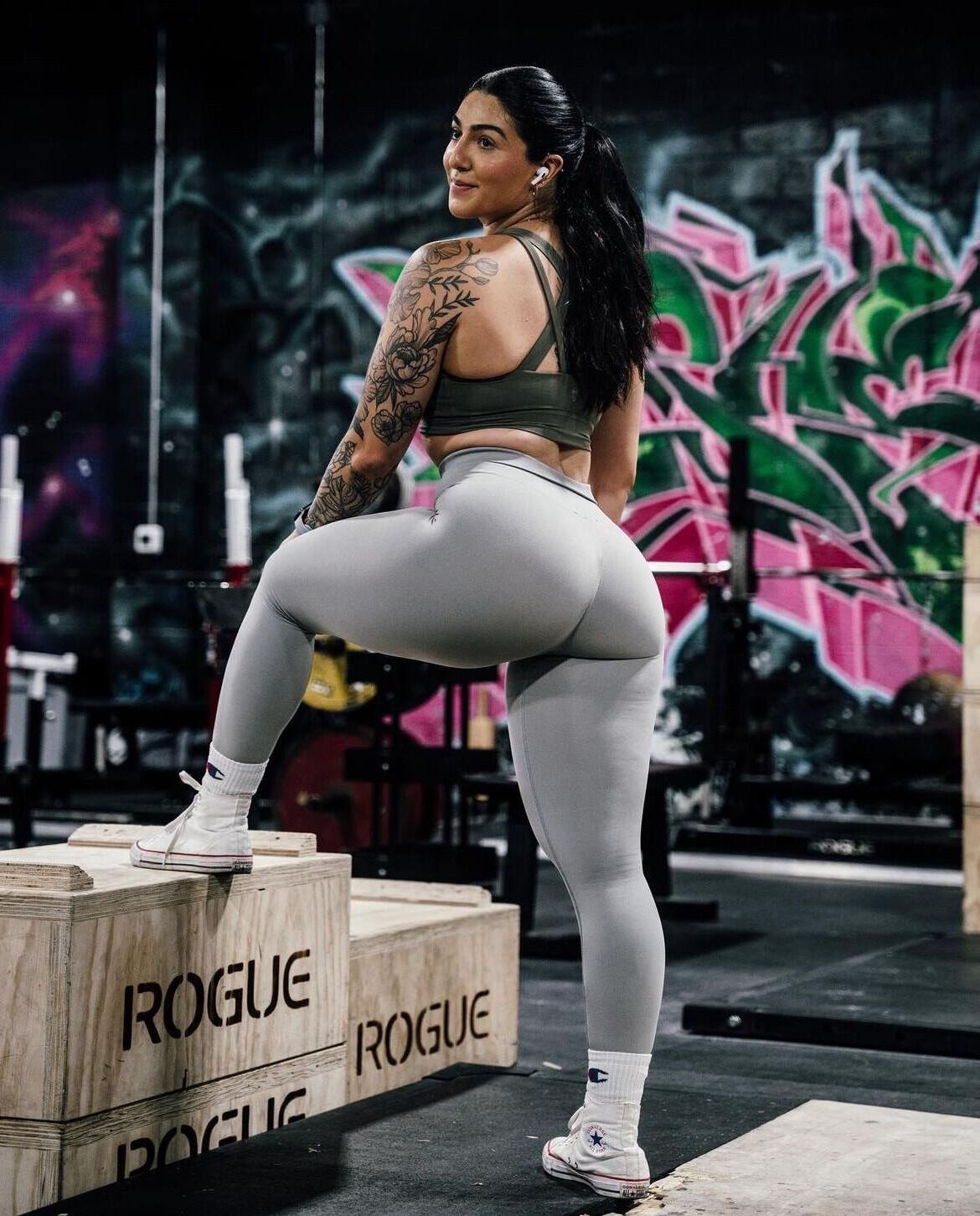 Random Muscle Girls 