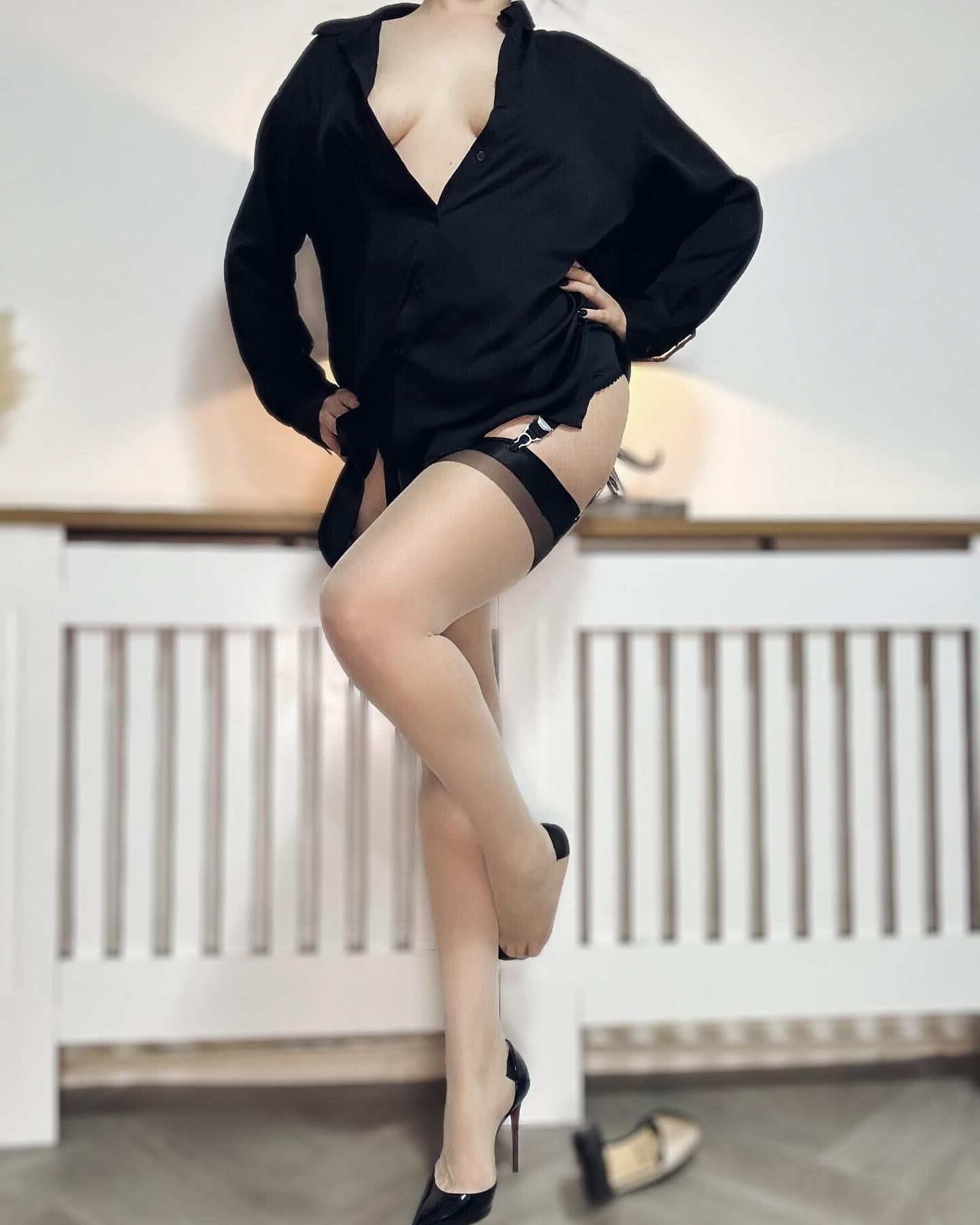 Veronica portant des bas rht