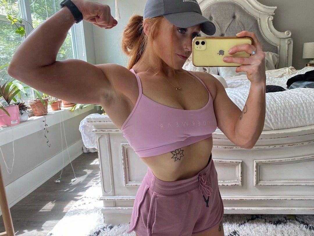 Random Muscle Girls 