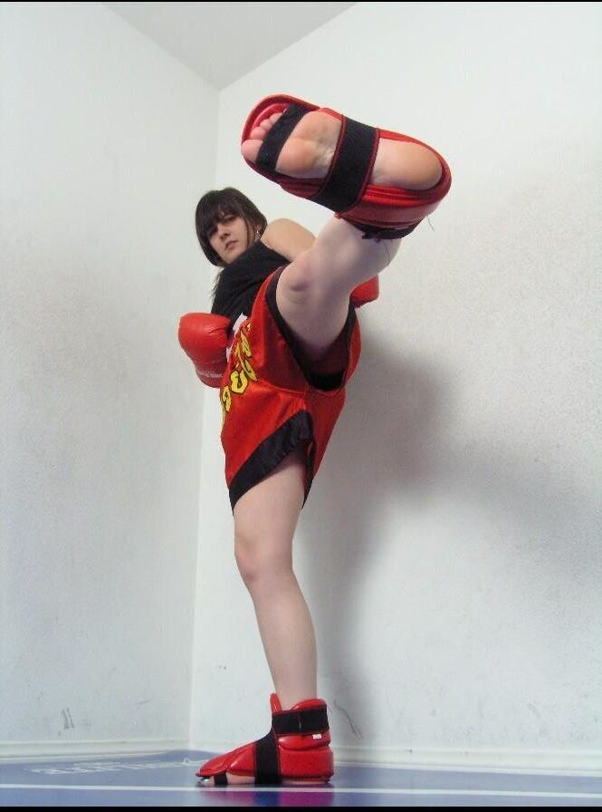 Classe de boxe de coup de pied atom