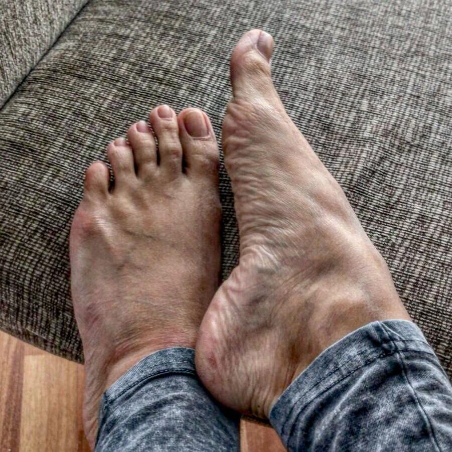 Pieds et semelles