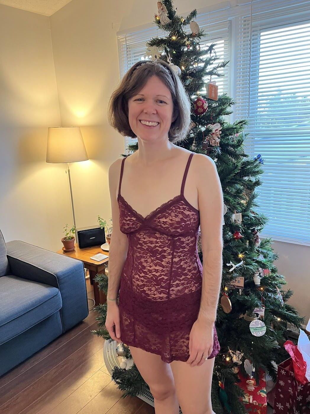 Sunday Lingerie Jul
