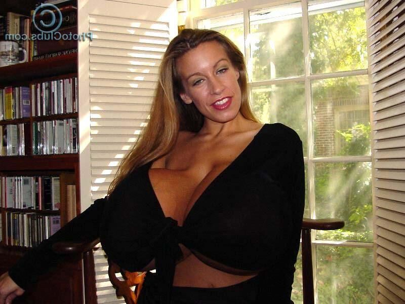 tetas monstruosas