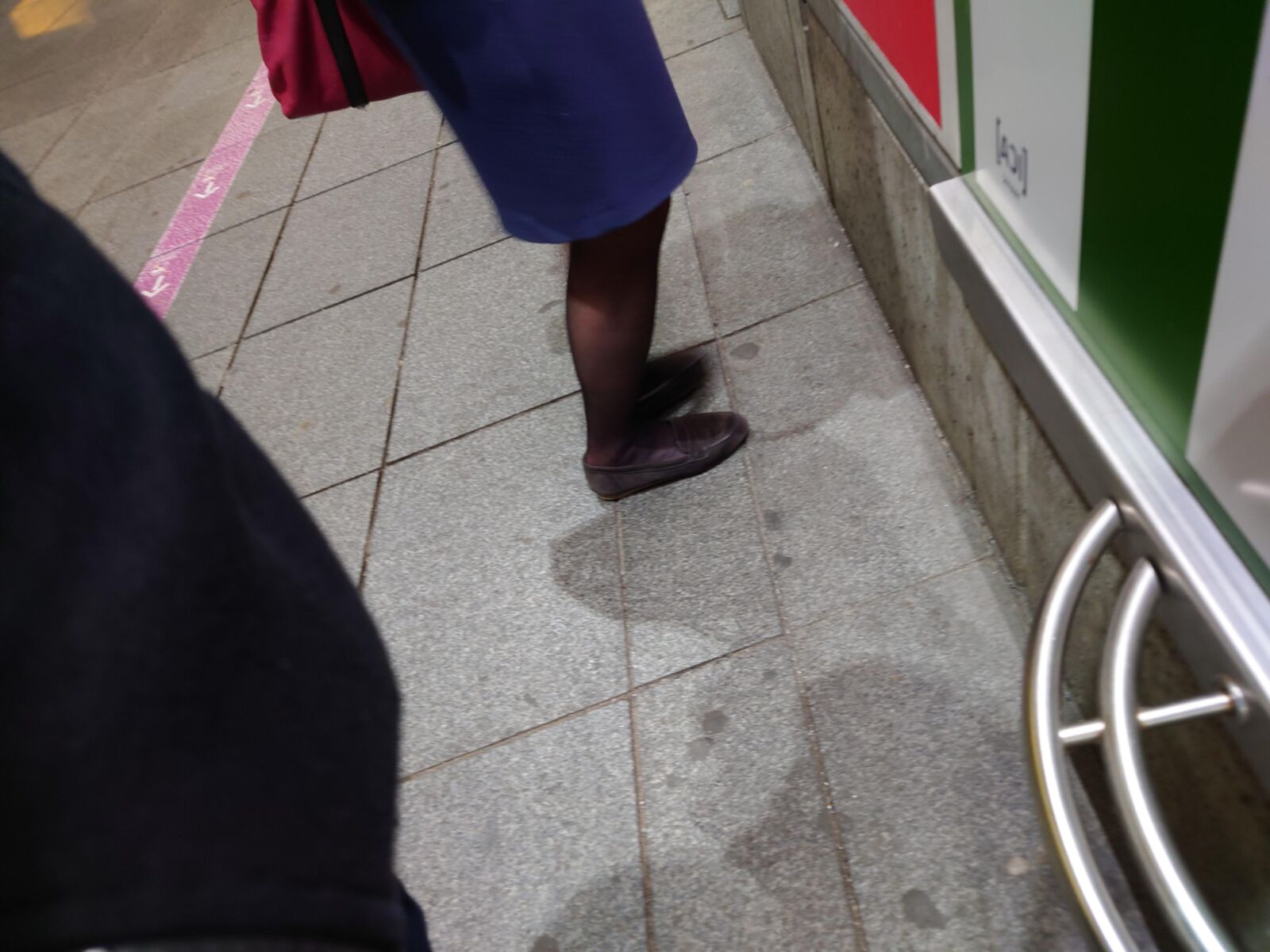 真夜中に成熟したナイロン