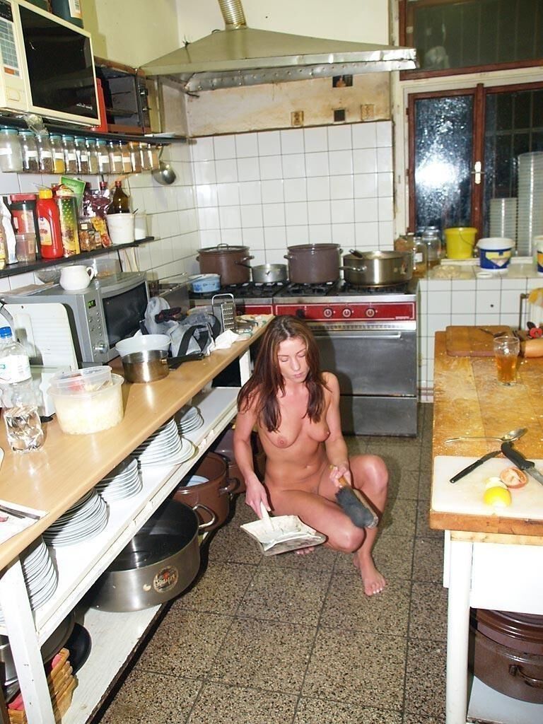 Salacious slavegirls Vol. 