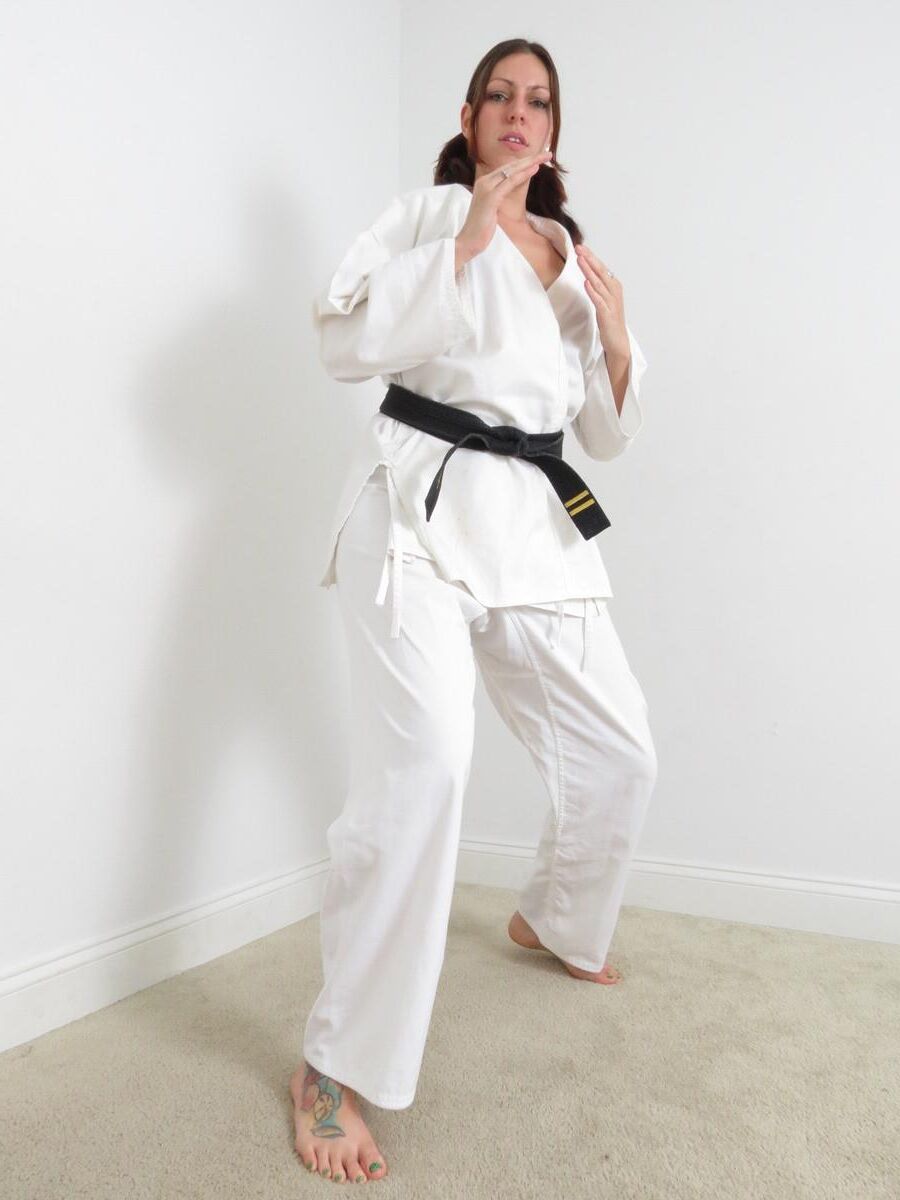 Vanessa Black Belt Giantess