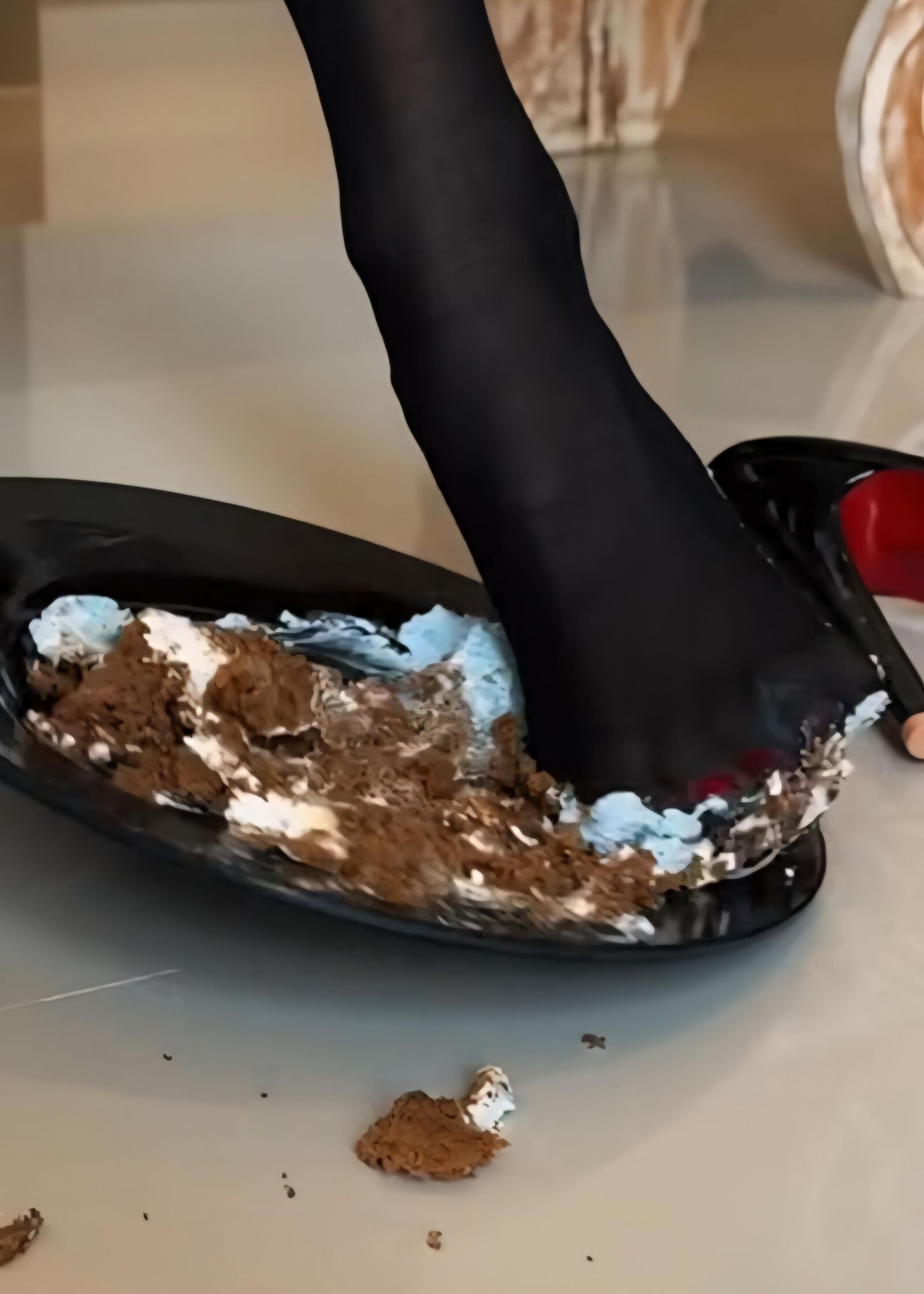 FEET AND FOOD 