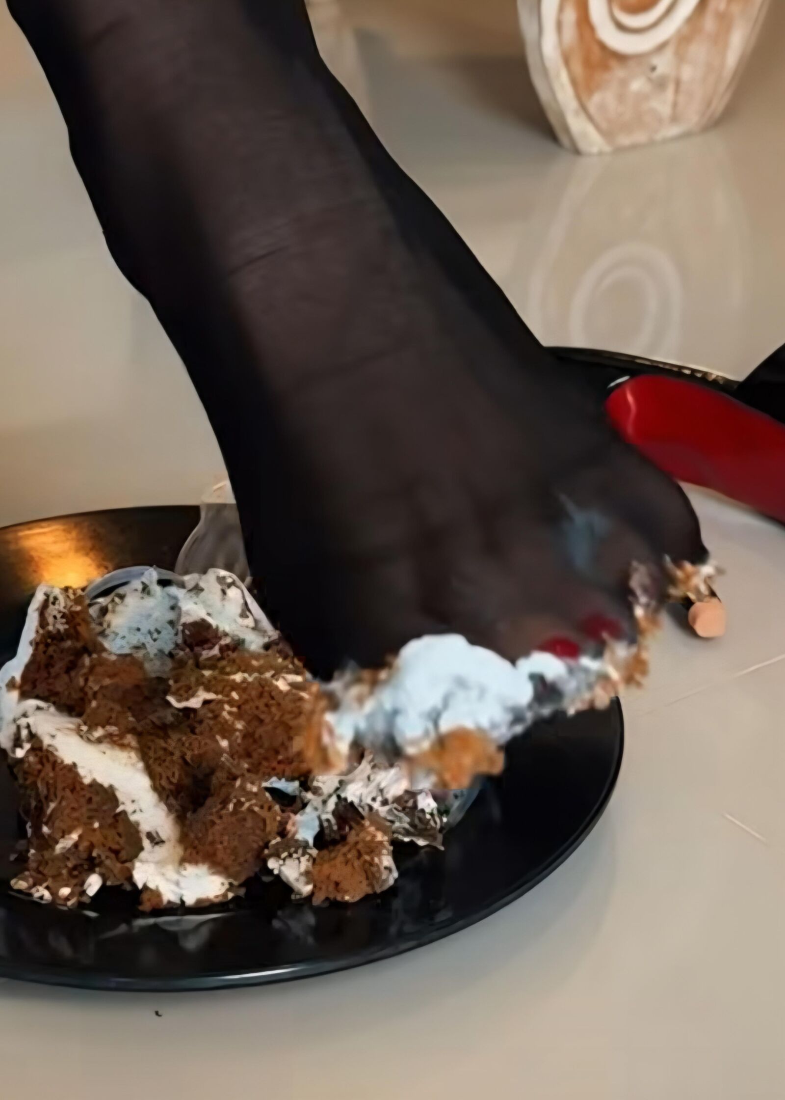 FEET AND FOOD 