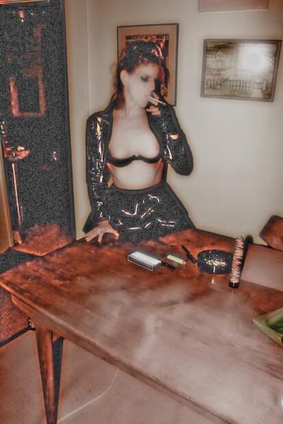 Smoking Table Jack