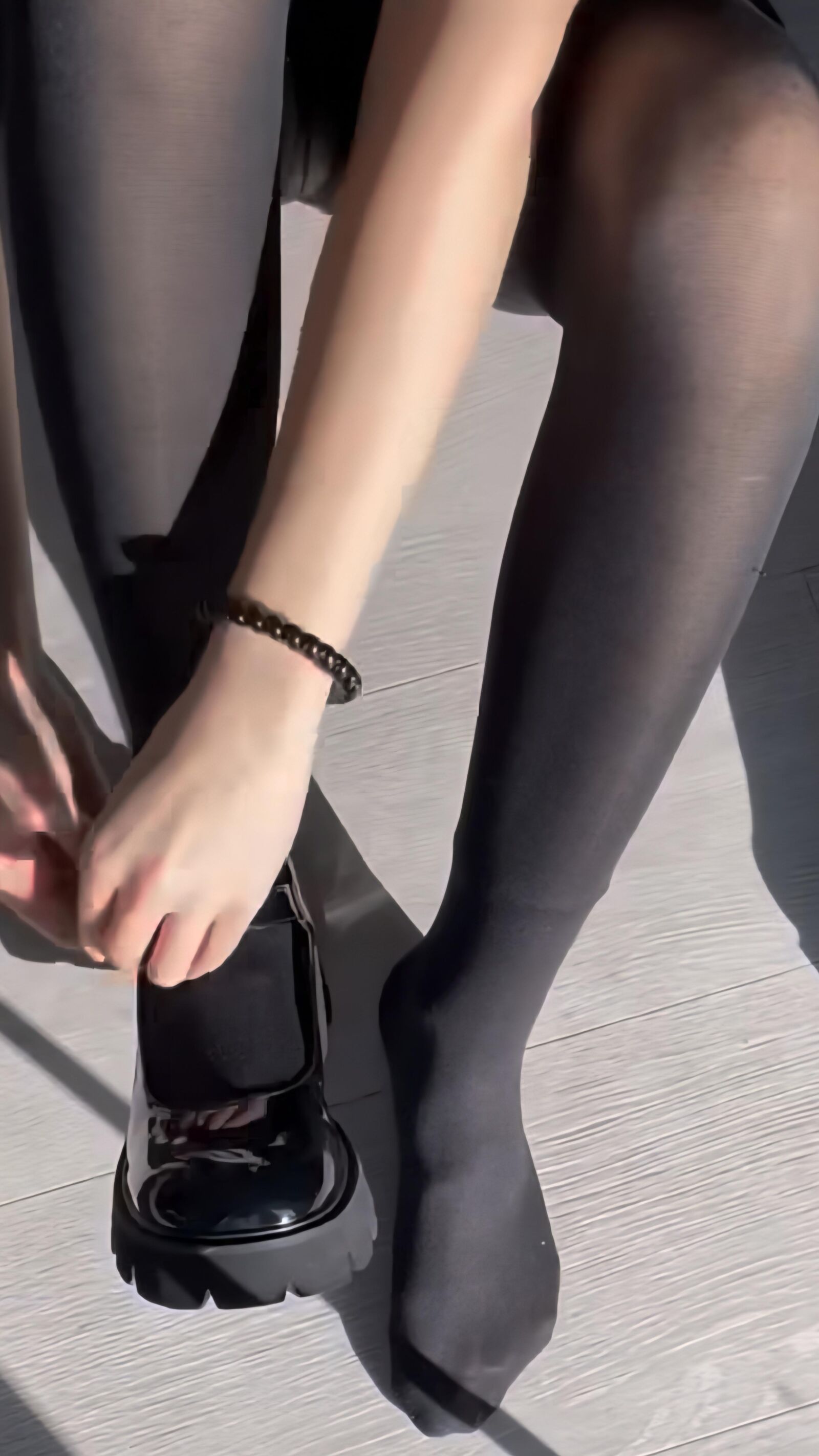 FEET SCHOES LEGS MIX 