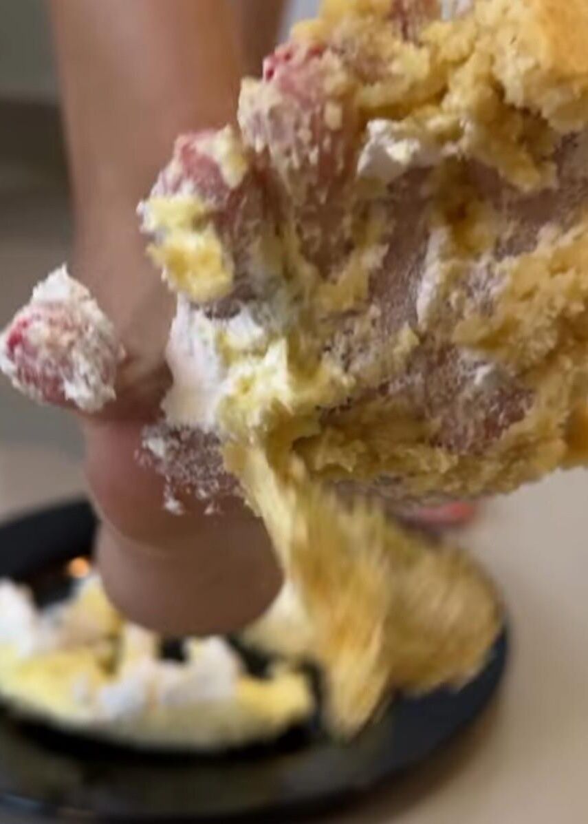 FEET AND FOOD 