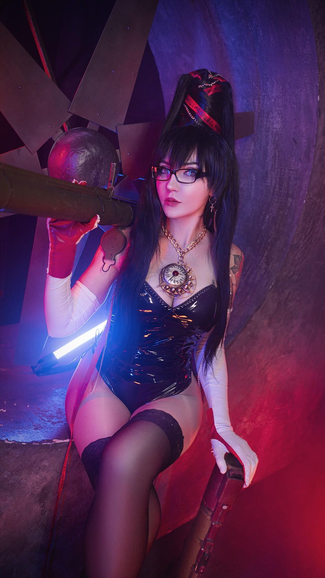 Pugoffka Bayonetta cosplay