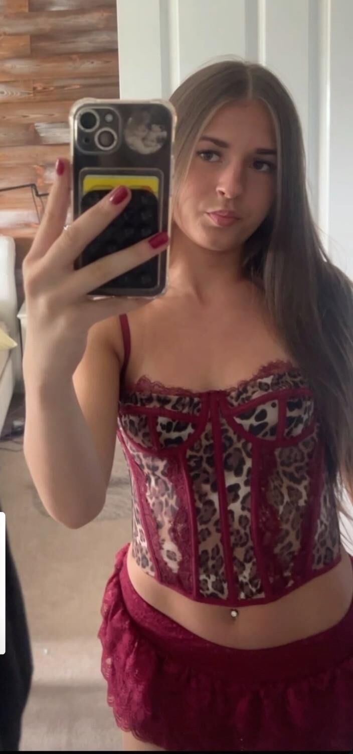 Wiktoria adolescente polonês apertada pertence à web agora goza dela