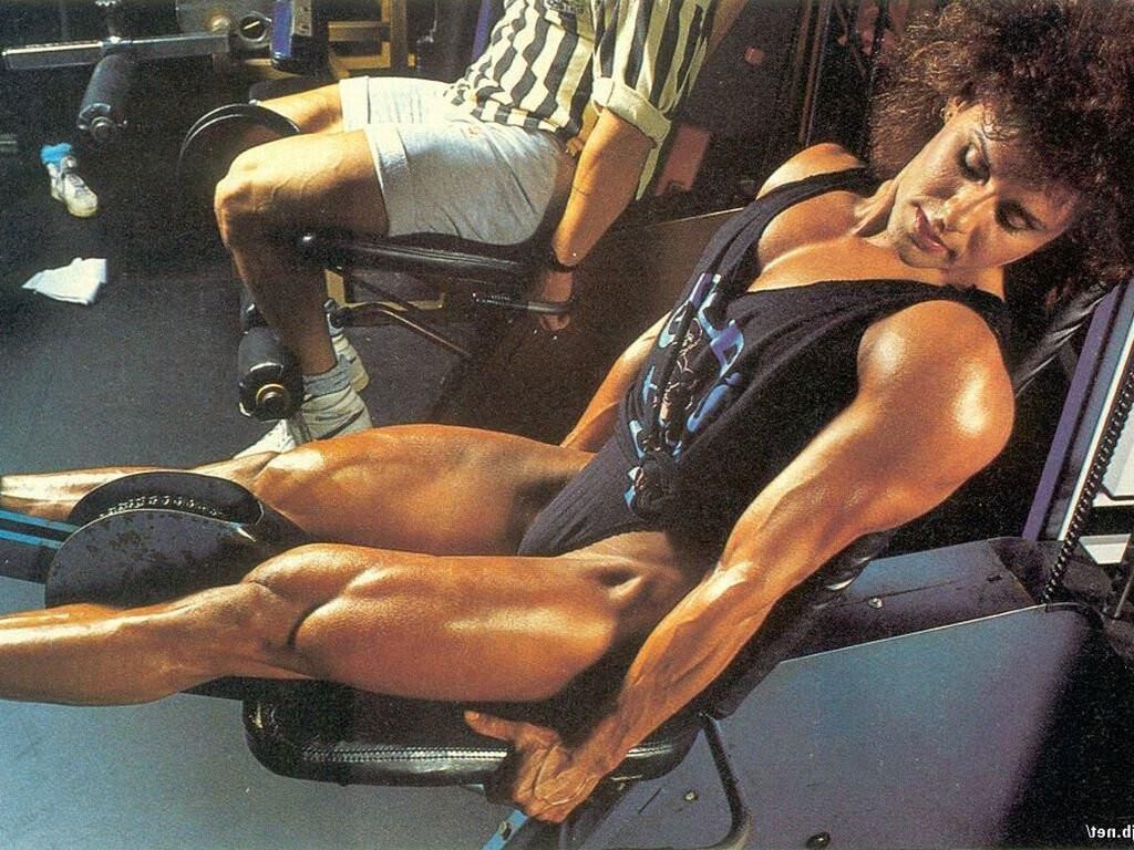 Meninas musculares aleatórias