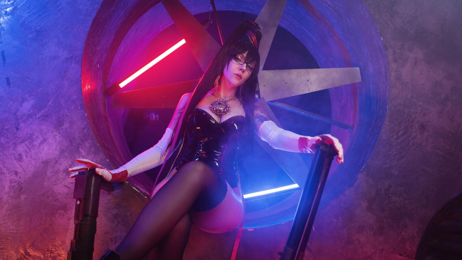 Pugoffka Bayonetta cosplay