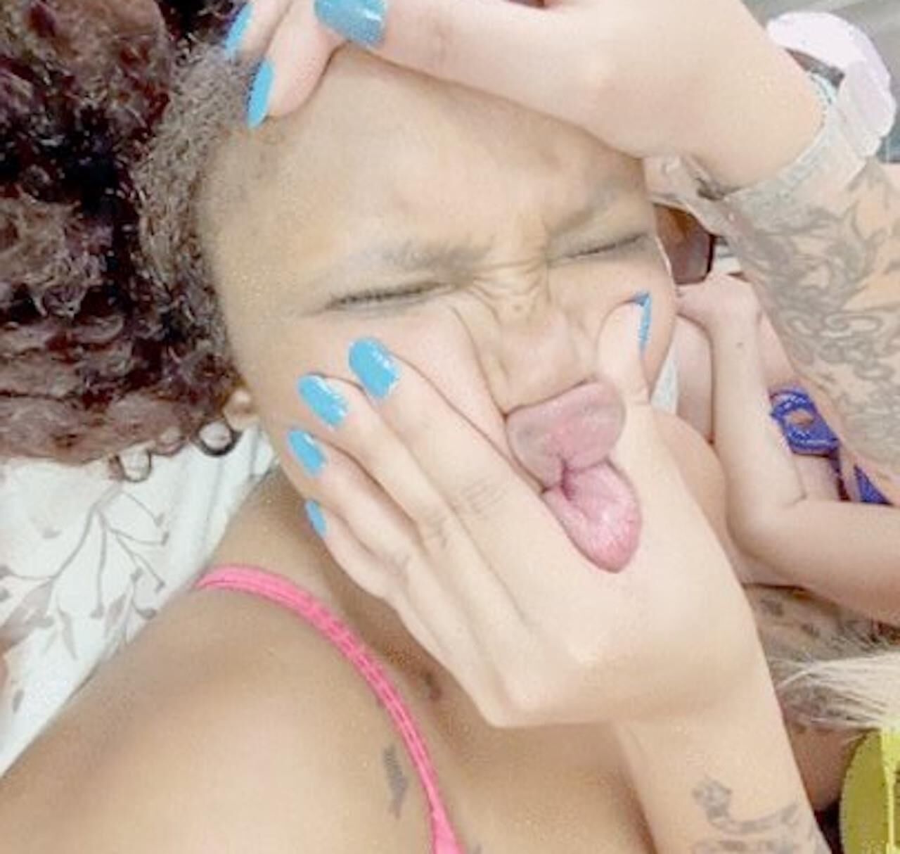 Caras chirriadas