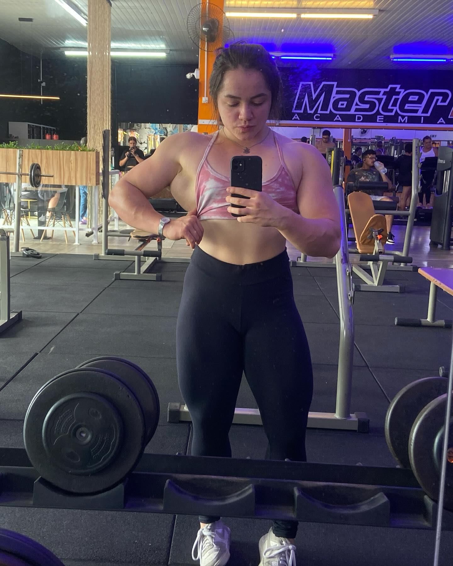 Muscle Girls Thicc e poderoso