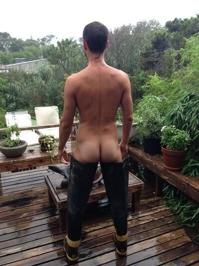 ウェーダーの汚い男性