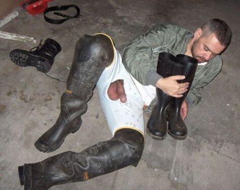 ウェーダーの汚い男性