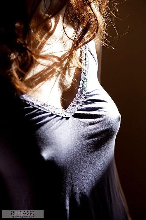 Braless 