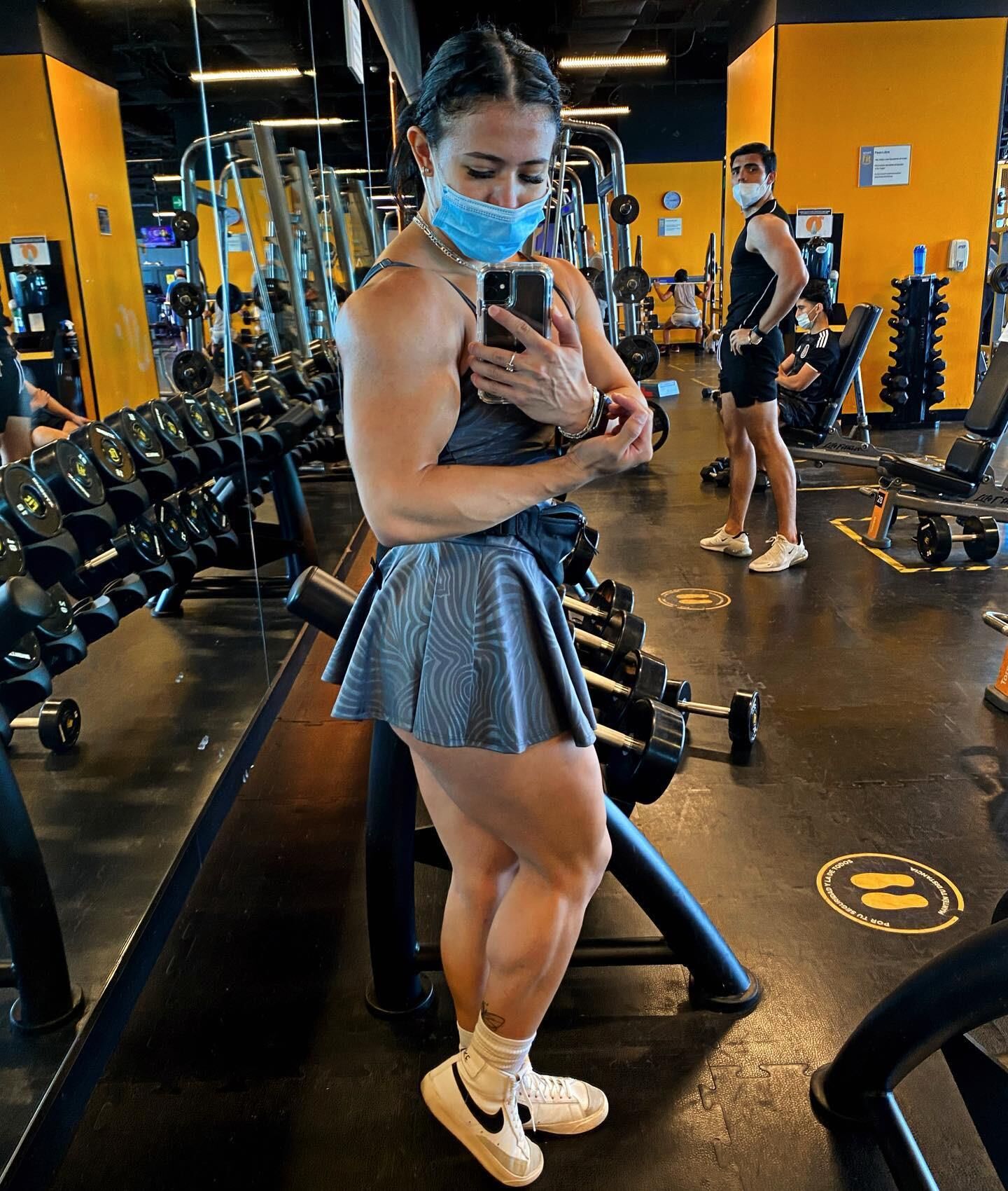 Fernanda R