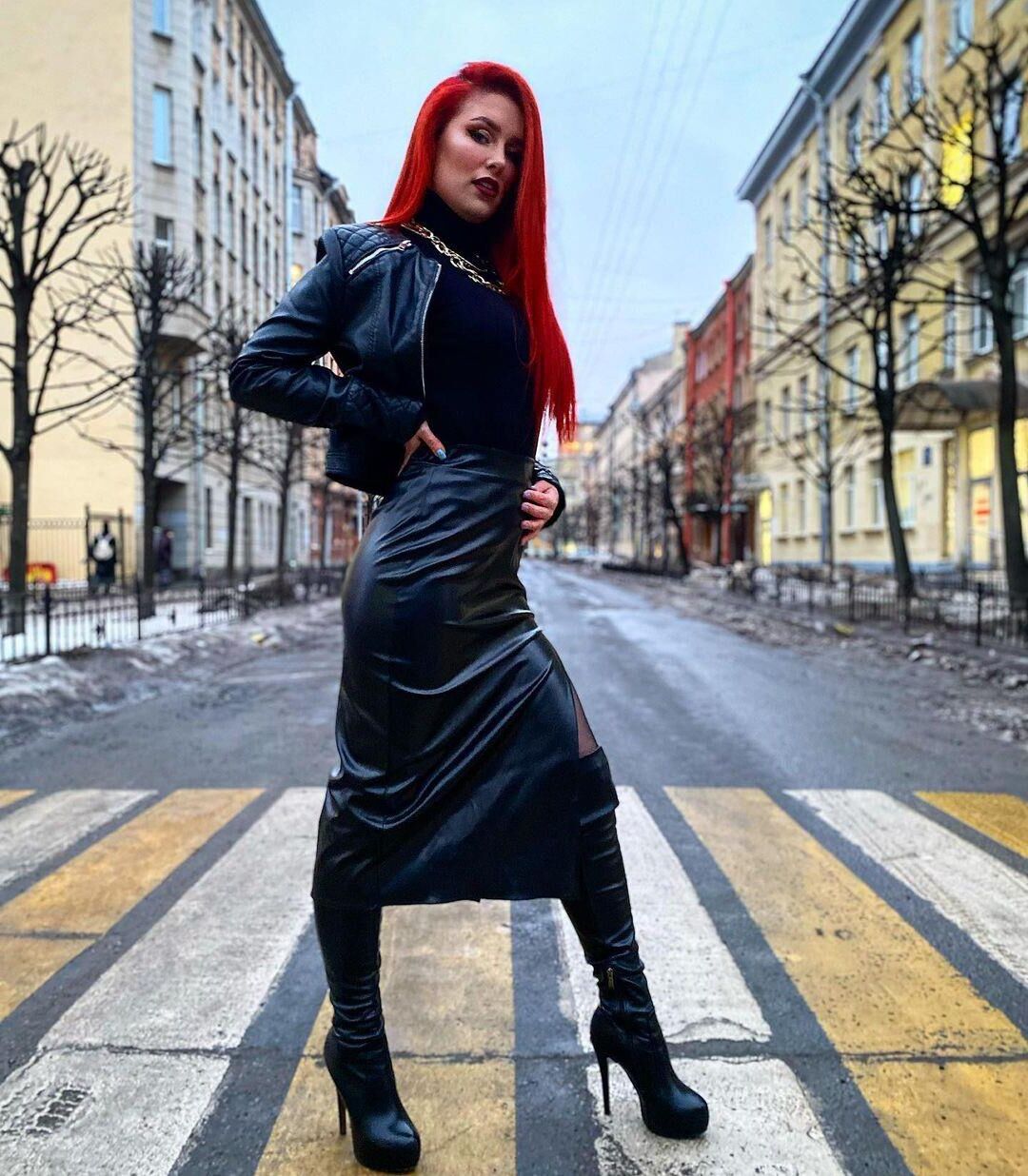 moda de látex nueva arriba