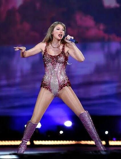Taylor en botas