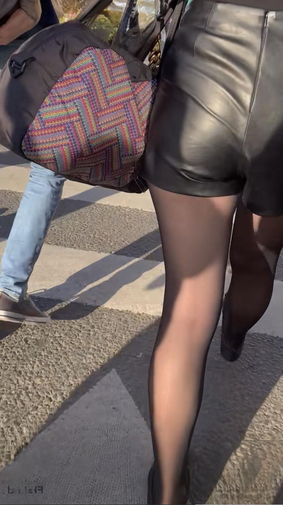 率直なタイツ