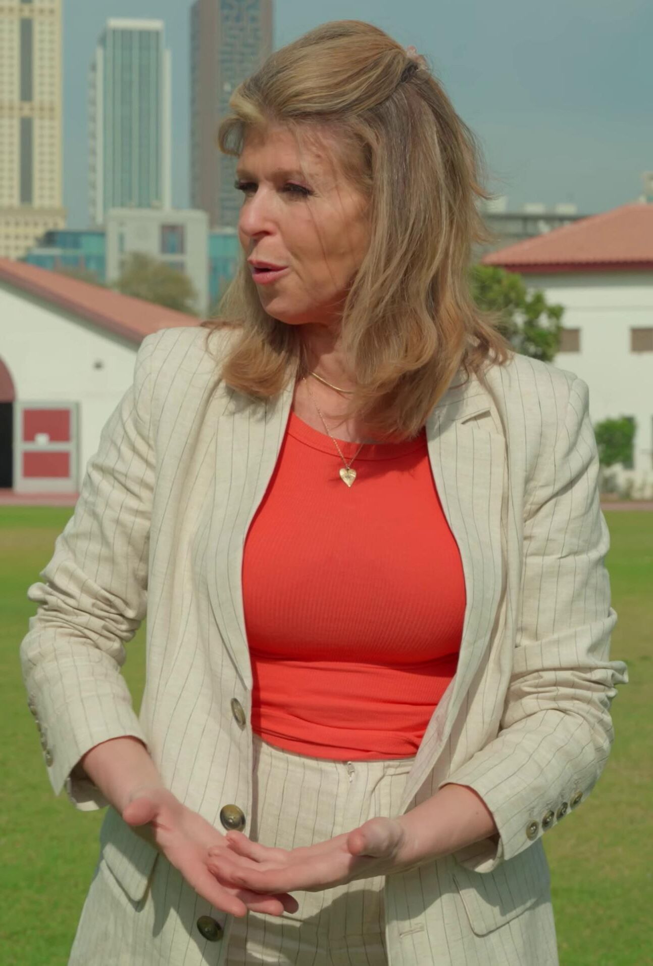 Busty Milf TV Slut Kate Garraway、Big Tits Whore and Wank Bank