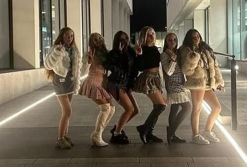 Mi ex hija de GF Abbie, una adolescente de Schoolie, está listo