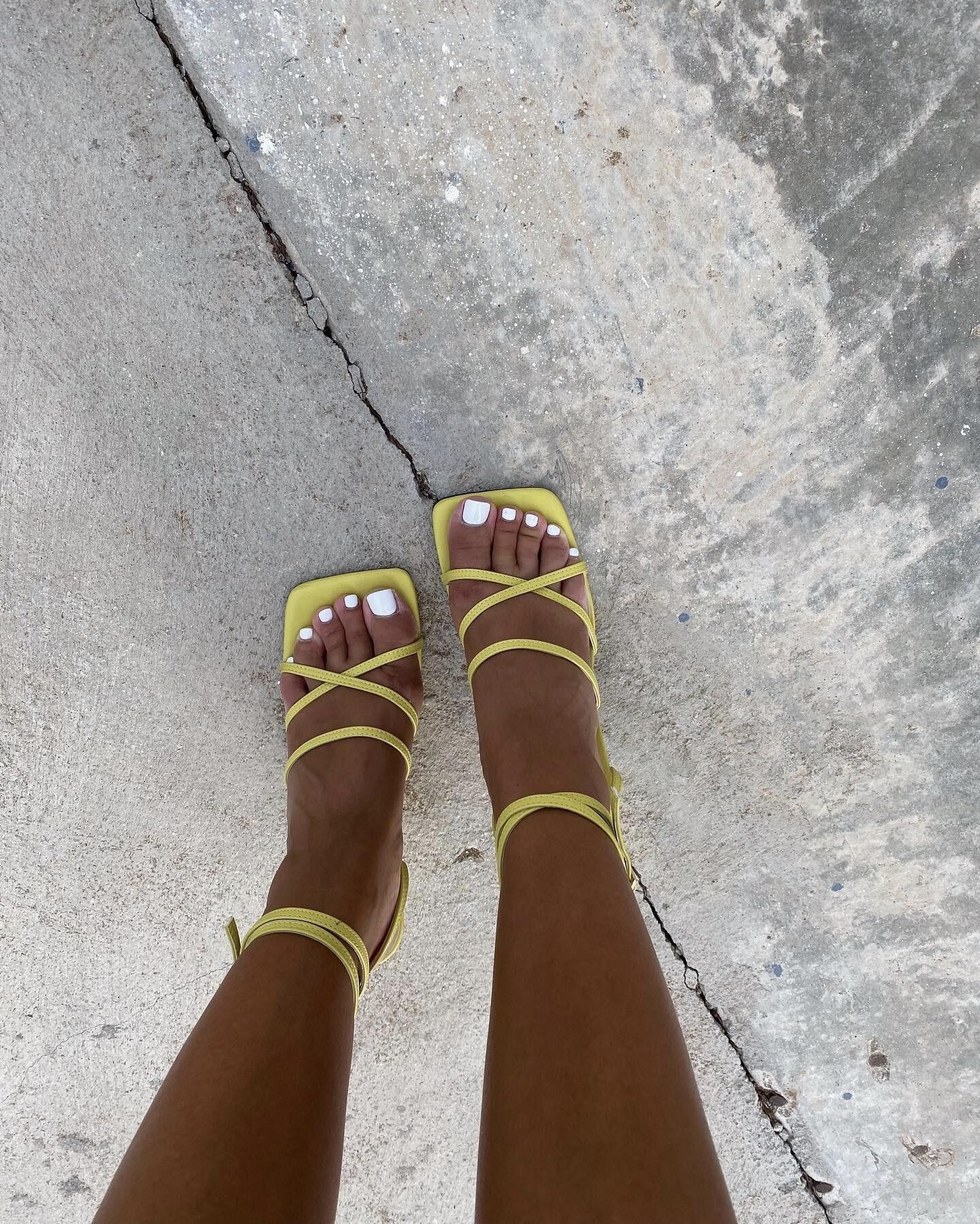 Feet in heels 